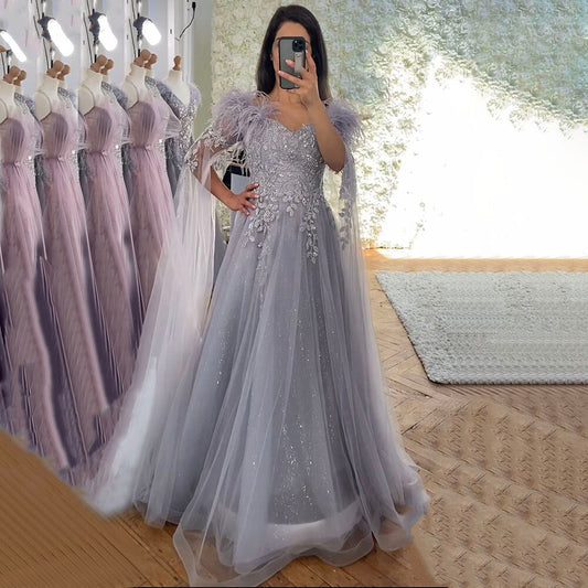 Abendkleid im Meerjungfrau-Stil mit Perlenbesatz und Quaste in Silber und Lila LA71814