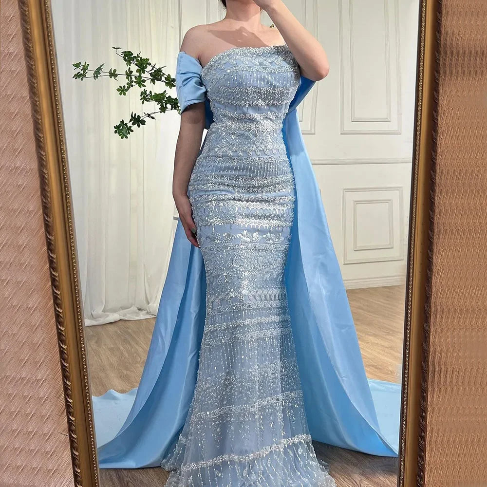 Luxuriöses Abendkleid mit Perlenbesatz und Cape in Salbeigrün LA72126 