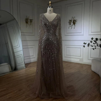 Luxuriöses Abendkleid im Meerjungfrauen-Stil aus Dubai mit Cape und V-Ausschnitt LA72239