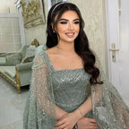 Arabisches, türkisfarbenes Abendkleid mit Perlenbesatz und bodenlangem Cape-Ärmeln für Frauen 2025 LA72590 