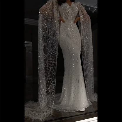 Luxuriöses weißes Feder-Abendkleid mit Cape-Ärmeln LA72160