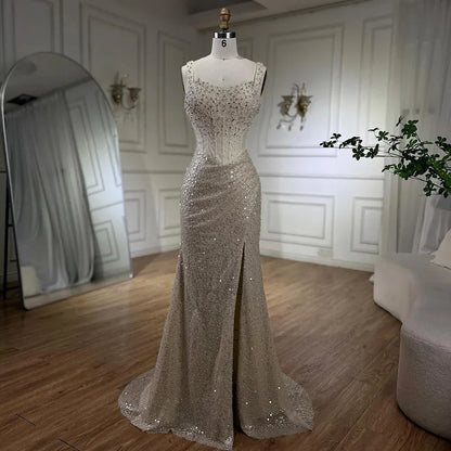Beige Meerjungfrau Bodenlangen Abendkleider Luxus Perlen Kristall Spaghetti Strap Party Kleider Für Frauen 2025 LA72163 