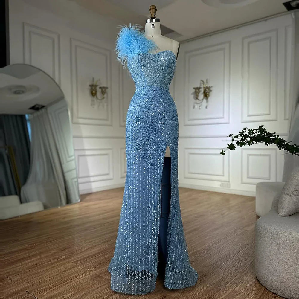 Vestido de noche azul sirena de un solo hombro con cuentas, abertura alta y plumas para ocasiones formales 2025 LA72347