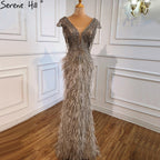 Braunes Meerjungfrauen-Abendkleid mit Perlen und Federn LA70801 