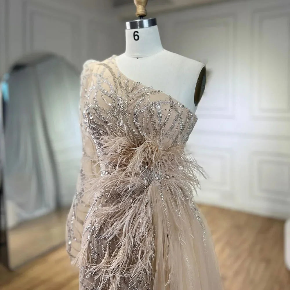 Vestido de noche de sirena color caramelo con sobrefalda, un hombro, plumas y cuentas, para mujer, fiesta 2025 LA71789A 