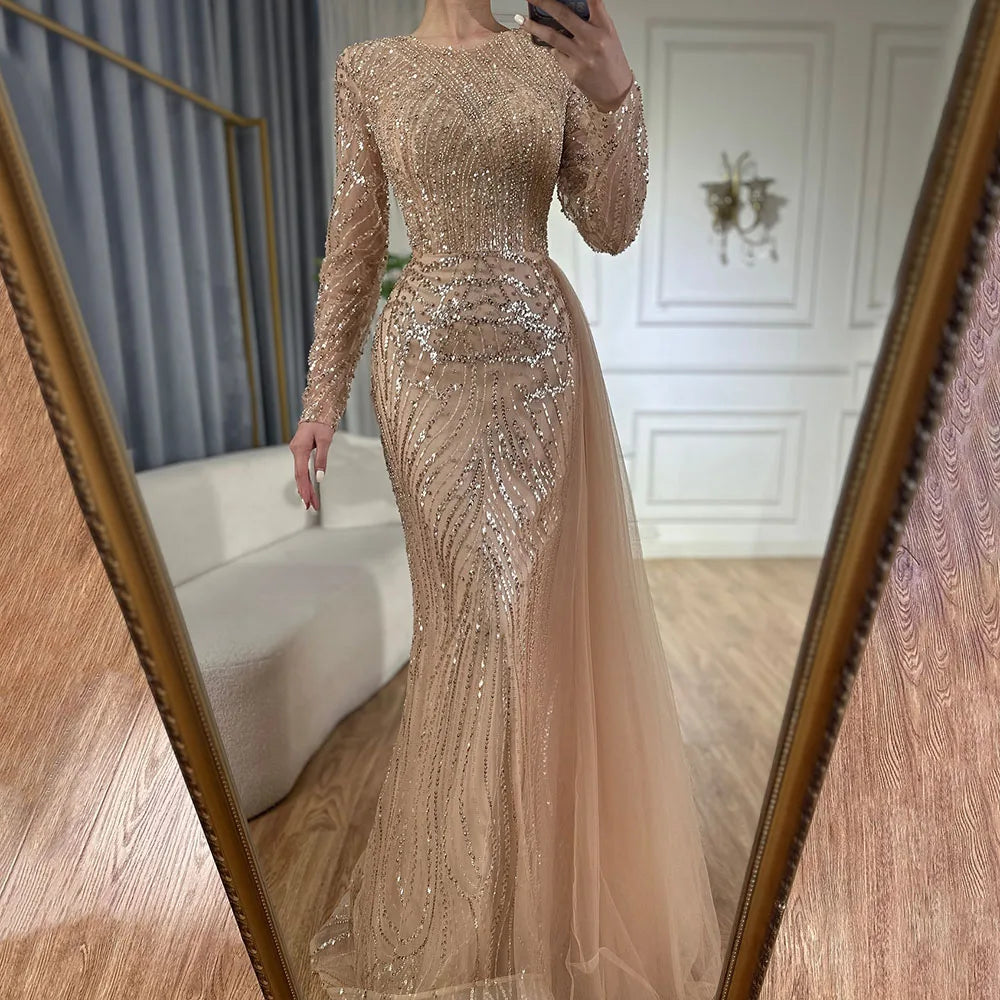 Vestido de noche árabe largo de sirena con cuentas color caramelo y sobrefalda para ocasiones formales 2025 LA71673A 