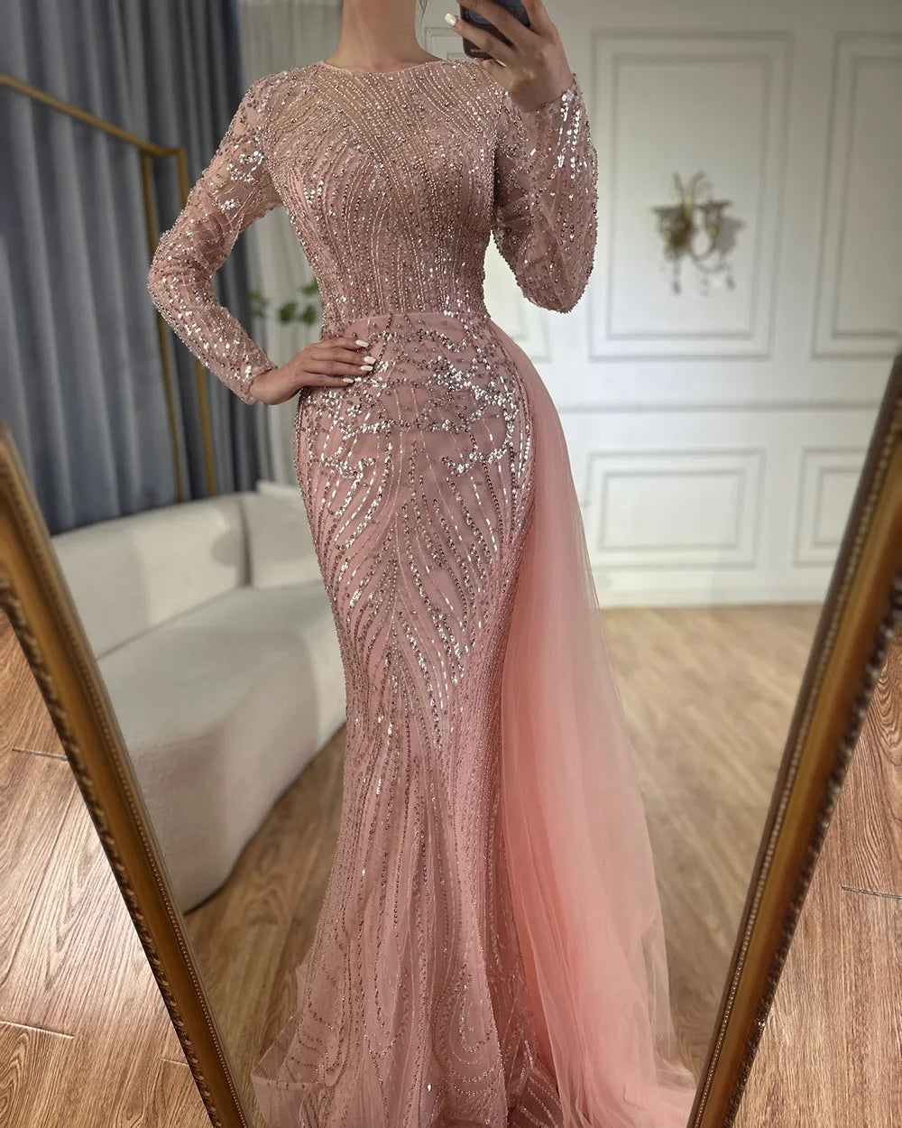 Vestido de noche árabe largo de sirena con cuentas color caramelo y sobrefalda para ocasiones formales 2025 LA71673A 