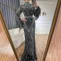 Vestido de noche musulmán de sirena roja y negra con mangas estilo capa y cuentas para ocasiones formales 2025 LA72316C 
