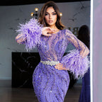 Elegante vestido de noche estilo sirena con plumas moradas y cuentas | Vestido de lujo para boda de mujer 2025 LA72367 