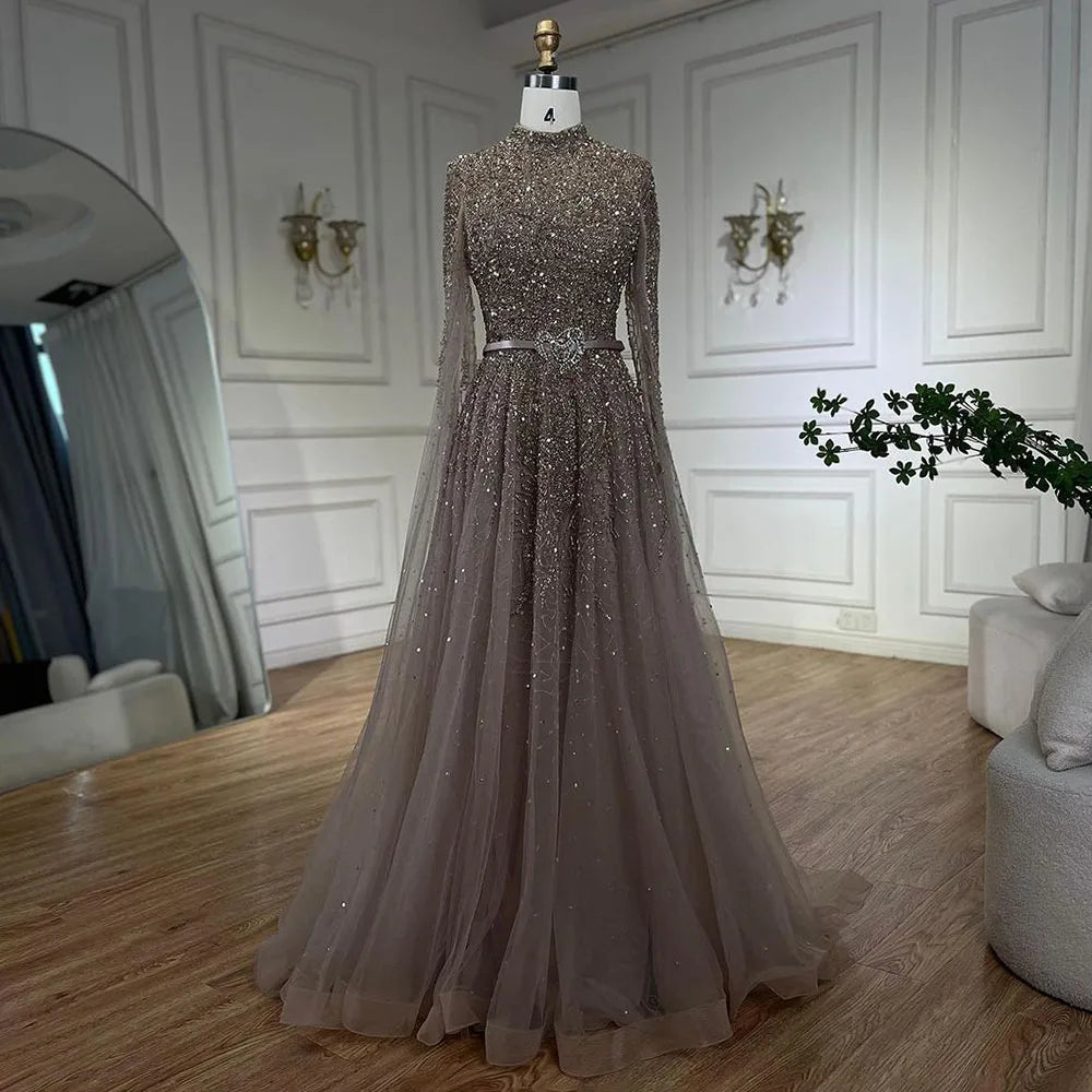 Luxuriöses blaues arabisches Abendkleid mit Cape-Ärmeln, Übergröße LA70066B