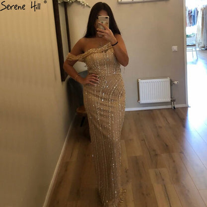 Vestido de noche sexy de sirena dorada, estilo Dubái, de un solo hombro, de lujo, con cuentas y brillo, vestido formal LA70723 