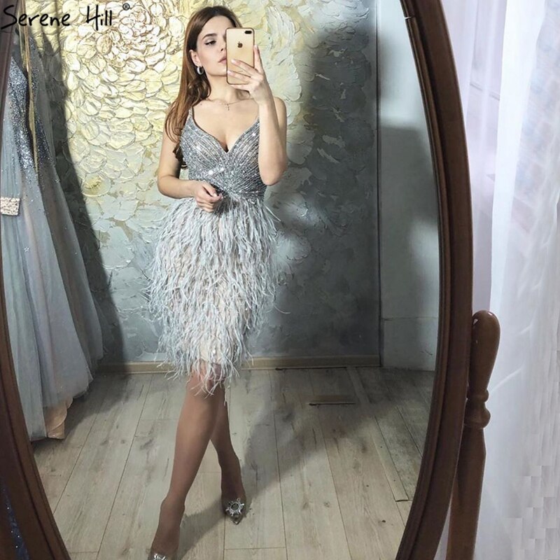 Grau Ärmellose Sexy Kurze Kleider 2025 Perlen Federn Meerjungfrau Party Cocktail Kleider LA70766 