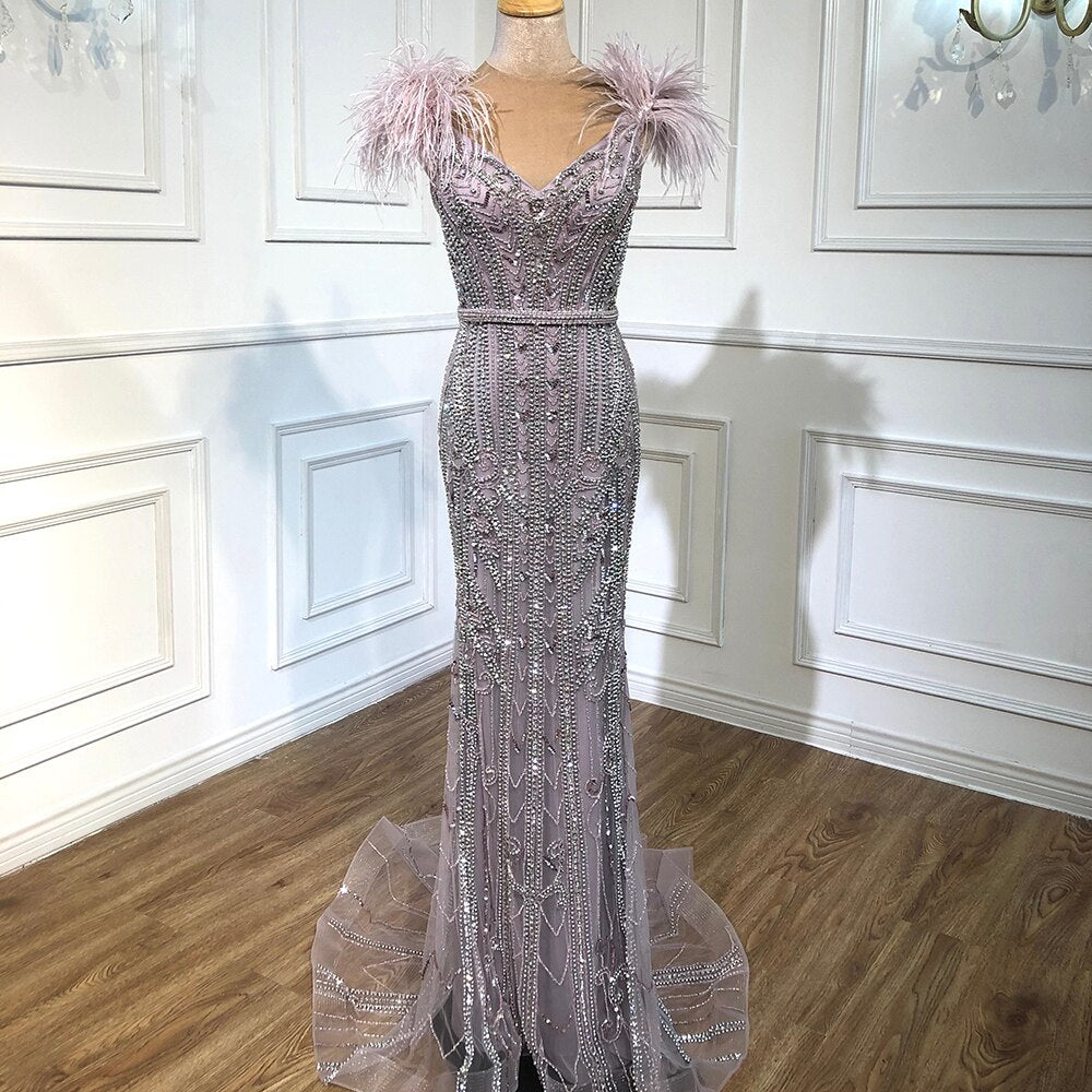 Vestido de noche de sirena de lujo color lila con cuentas y plumas LA70830