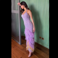 Vestidos de noche elegantes con plumas color lila y escote halter LA72056
