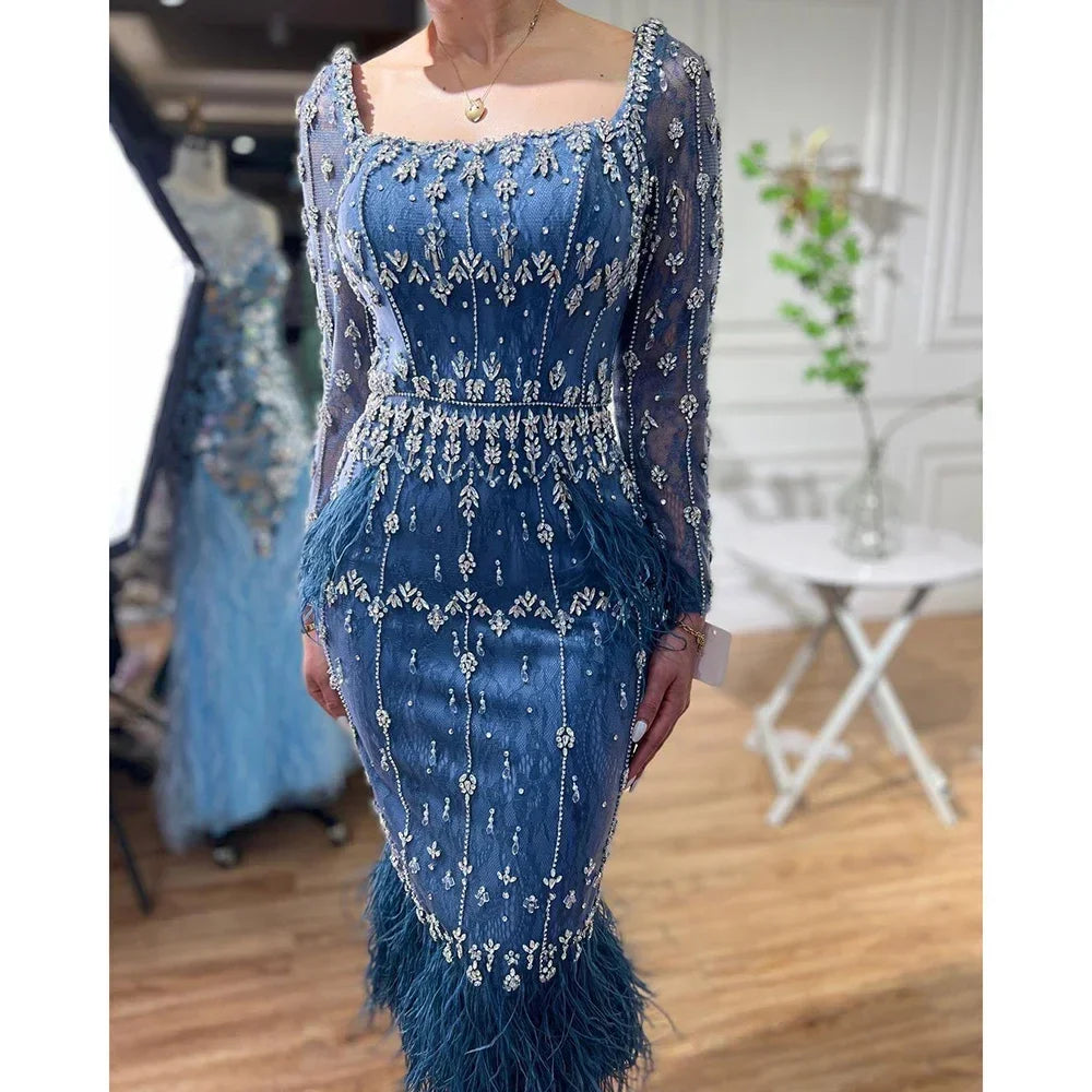 Luxuriöses arabisches Midi-Abendkleid mit Kristallfedern und blauer Spitze LA71492A 