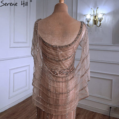 Luxuriöses Champagner-Dubai-Meerjungfrauen-Abendkleid mit Cape LA70910 