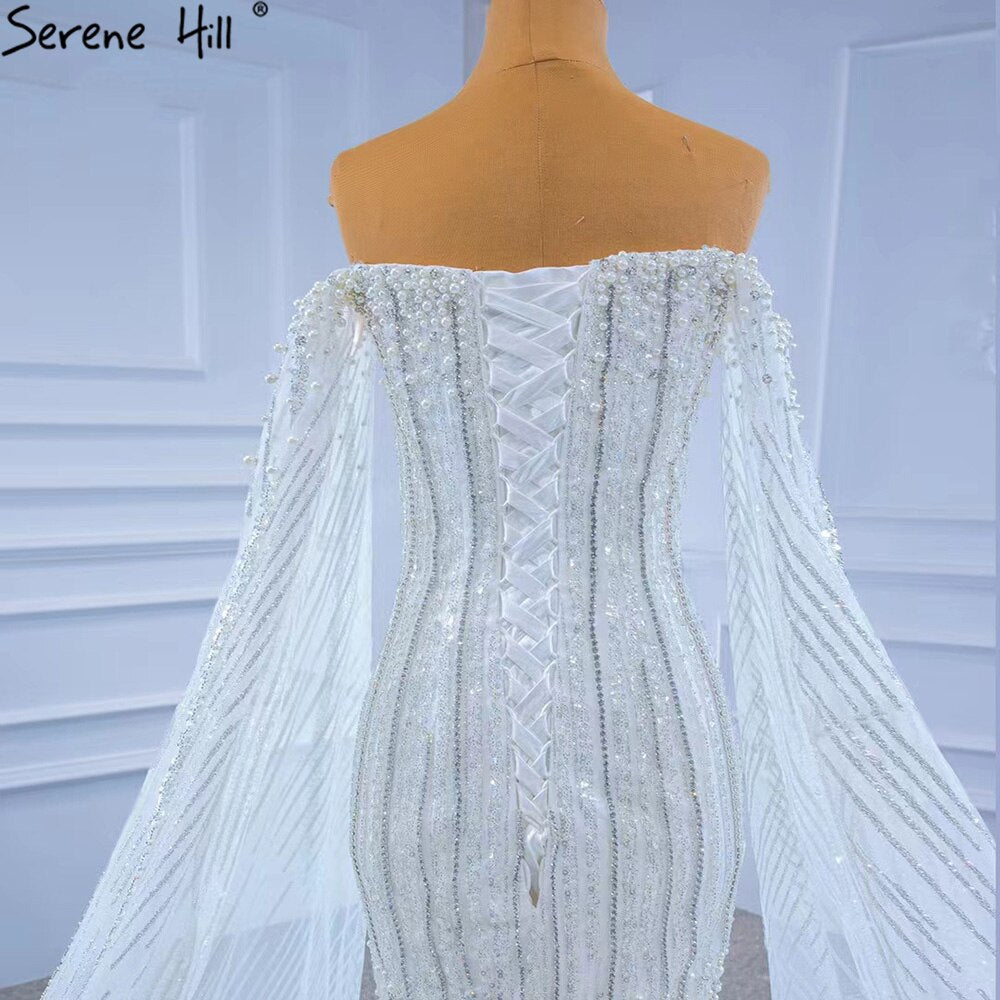 Vestidos de novia blancos de lujo estilo sirena 2025 con mangas estilo capa y perlas HM67278, hechos a medida 