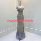 Glitzerndes graues Meerjungfrau-Abendkleid mit Umhang LA71492
