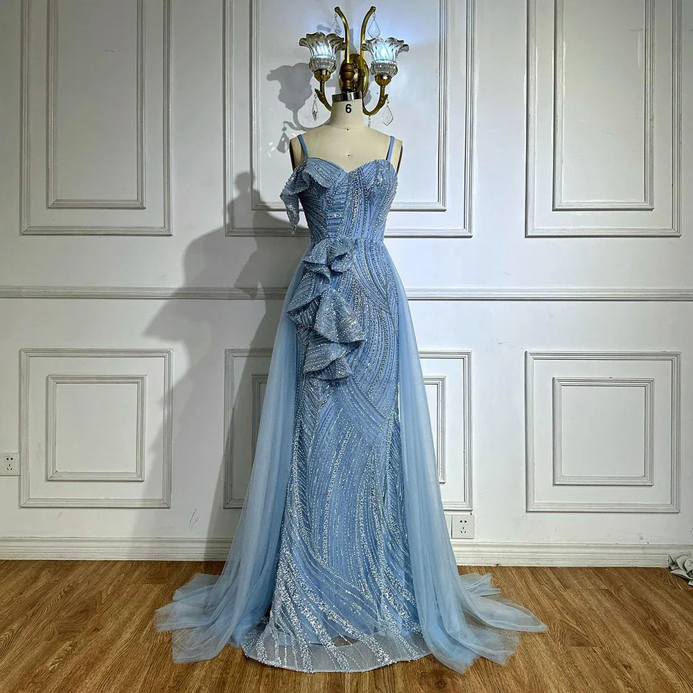 Meerjungfrau-Abendkleid mit hellblauem, perlenbesetztem Spaghettiträger für formelle Anlässe 2025 LA72341A
