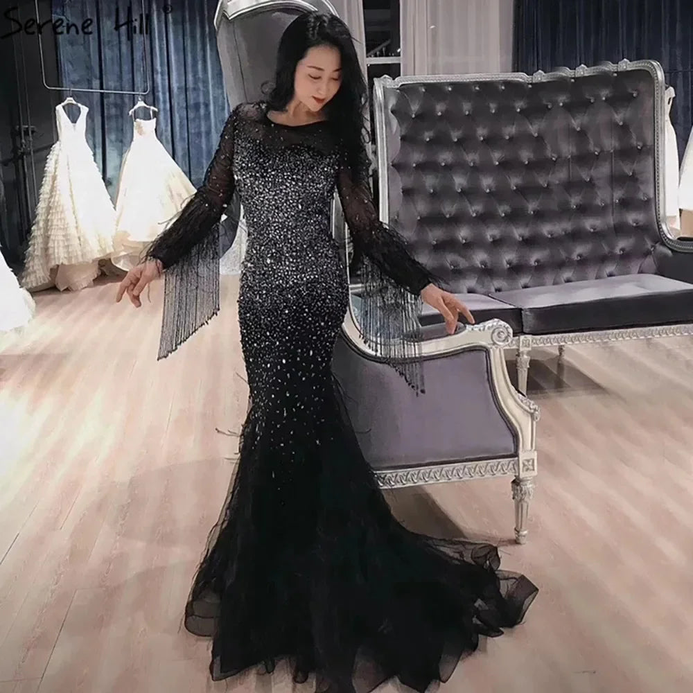 Vestido de noche árabe de lujo con plumas plateadas y borlas de cuentas LA60912