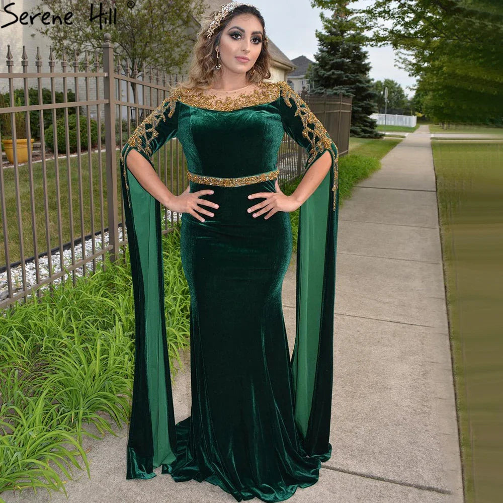 Muslimischen Grün Cape Ärmeln Abendkleider Kleider 2025 Perlen Elegante Meerjungfrau Velours für Frauen Party LA71452 