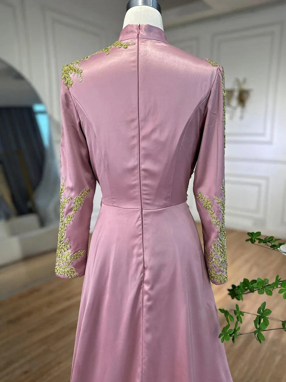 Muslimischen Rosa Meerjungfrau Stickerei Satin Elegante Abendkleider Kleider 2025 Für Frauen Hochzeit Party LA72218 