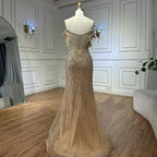 Vestido de noche de sirena con cuentas color piel y detalle de plumas para ocasiones formales 2025 LA72818 