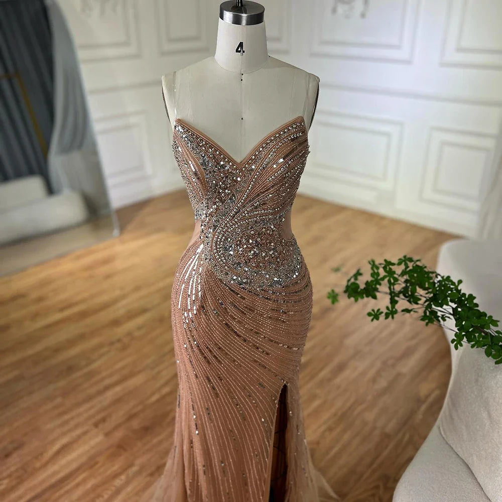 Nudefarbenes, perlenbesetztes Meerjungfrauen-Abendkleid mit hohem Schlitz für formelle Anlässe LA72904 2025
