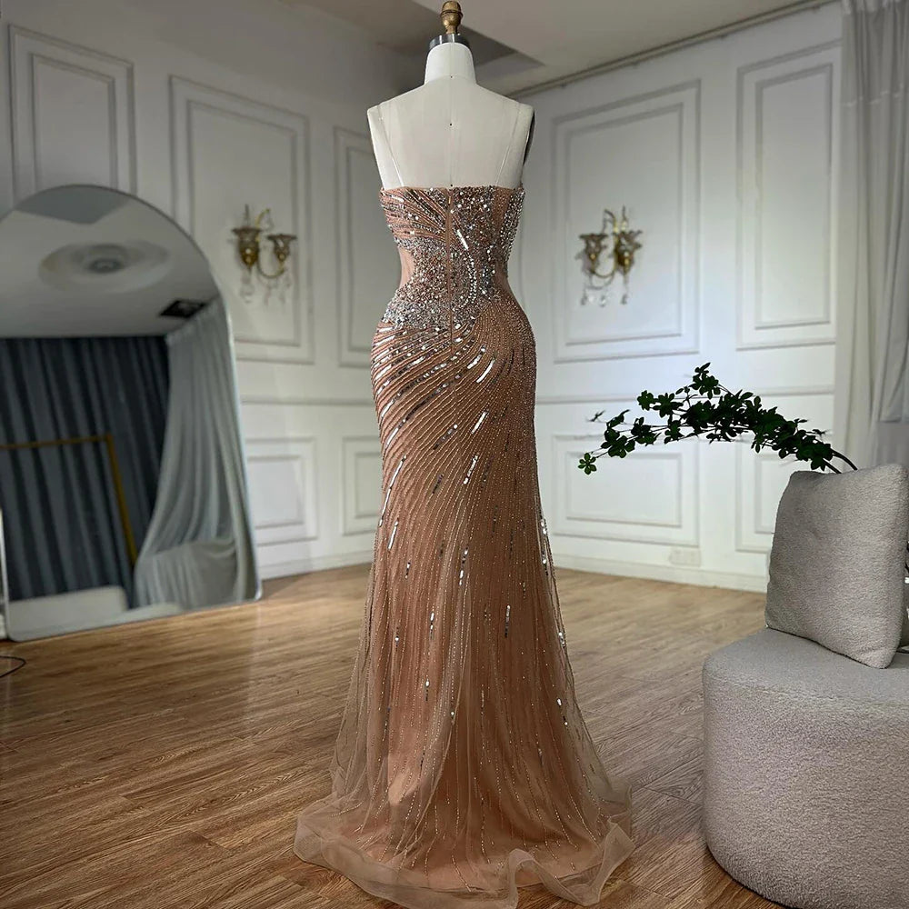 Nudefarbenes, perlenbesetztes Meerjungfrauen-Abendkleid mit hohem Schlitz für formelle Anlässe LA72904 2025