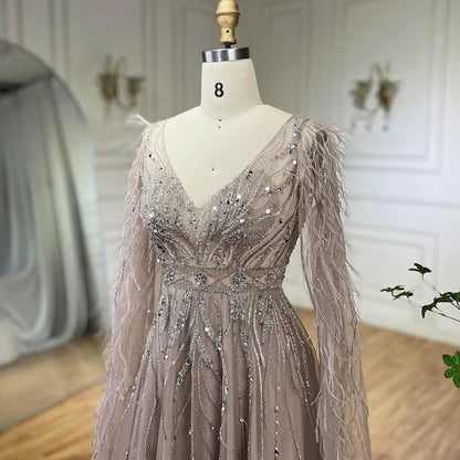 Federn Nude A-Linie Abendkleider mit Cape-Ärmeln LA72304