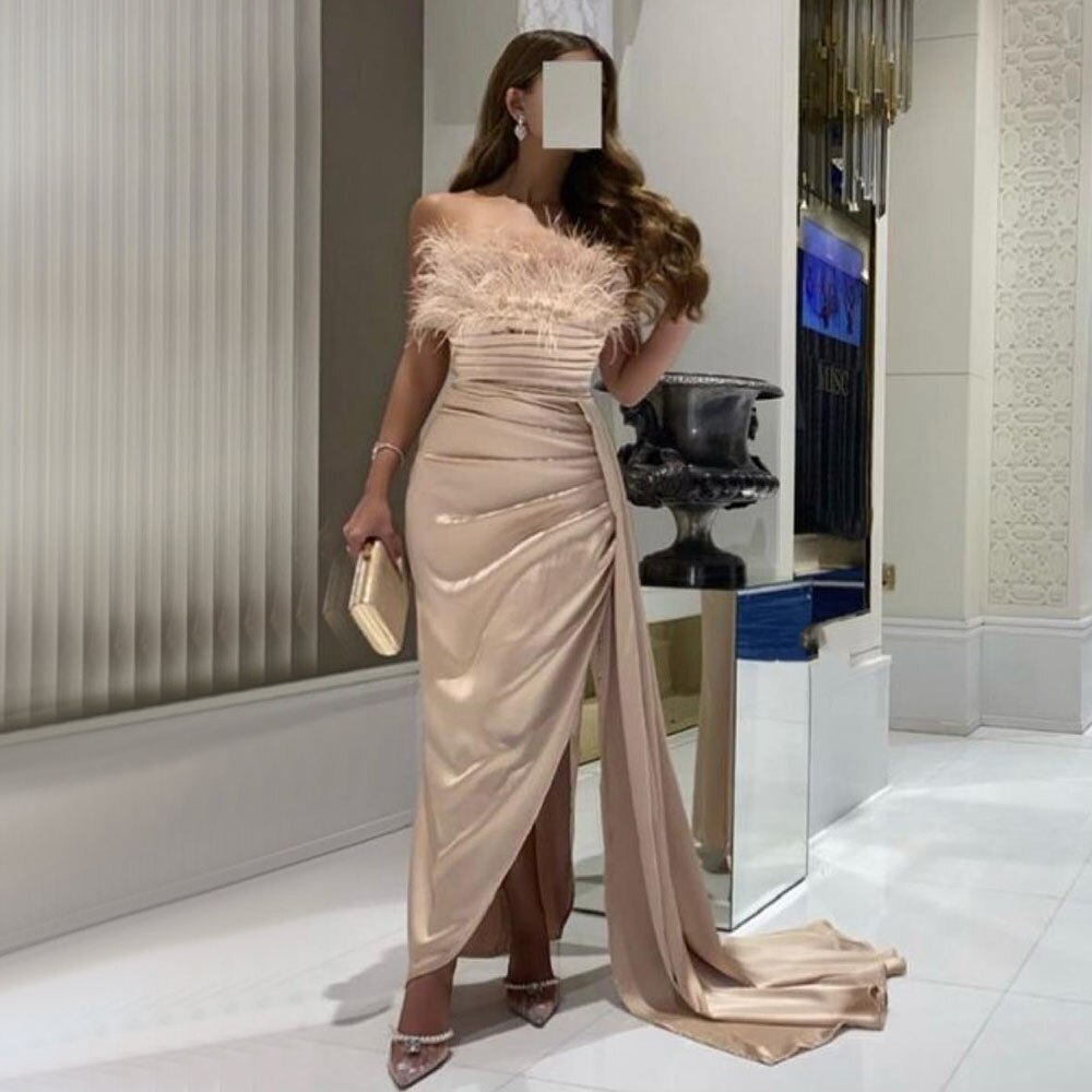 Satin Mit Rock Meerjungfrau Sexy Trägerlosen Elegante Feder Abendkleider Kleider 2025 Für Frauen Arabisch Party LA71854 