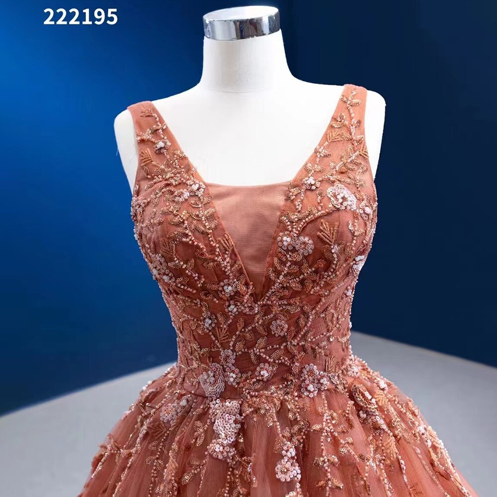 Sexy Ärmelloses V-Ausschnitt Orange Appliques Perlen Lace Up Brautkleider Hochzeitskleid 2025 High-End Custom Made HM222195 