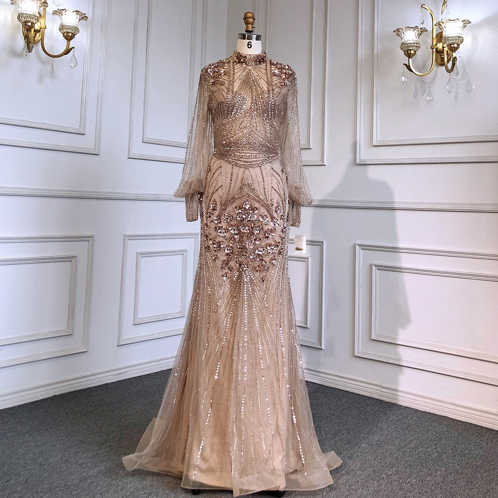 Silbernes, luxuriöses, perlenbesetztes Abendkleid im Meerjungfrauenstil mit langen Ärmeln LA71036 (im Angebot, keine Rückgabe, keine Rückerstattung)