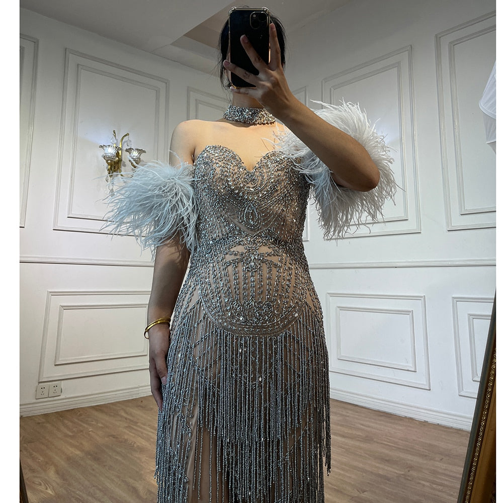 Silber Nude Trägerlose Meerjungfrau Offene Split Sexy Abendkleider Luxus Perlen Quaste Party Kleider Für Frauen LA72083