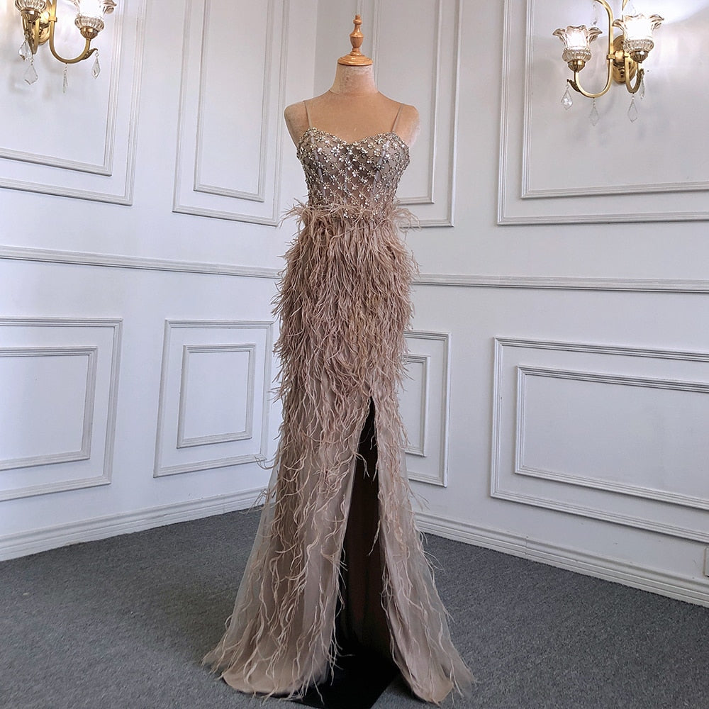 White Elegant Mermaid Sexy Spaghetti Strap Split Feathers Luxury Evening Dresses 2025 LA71685