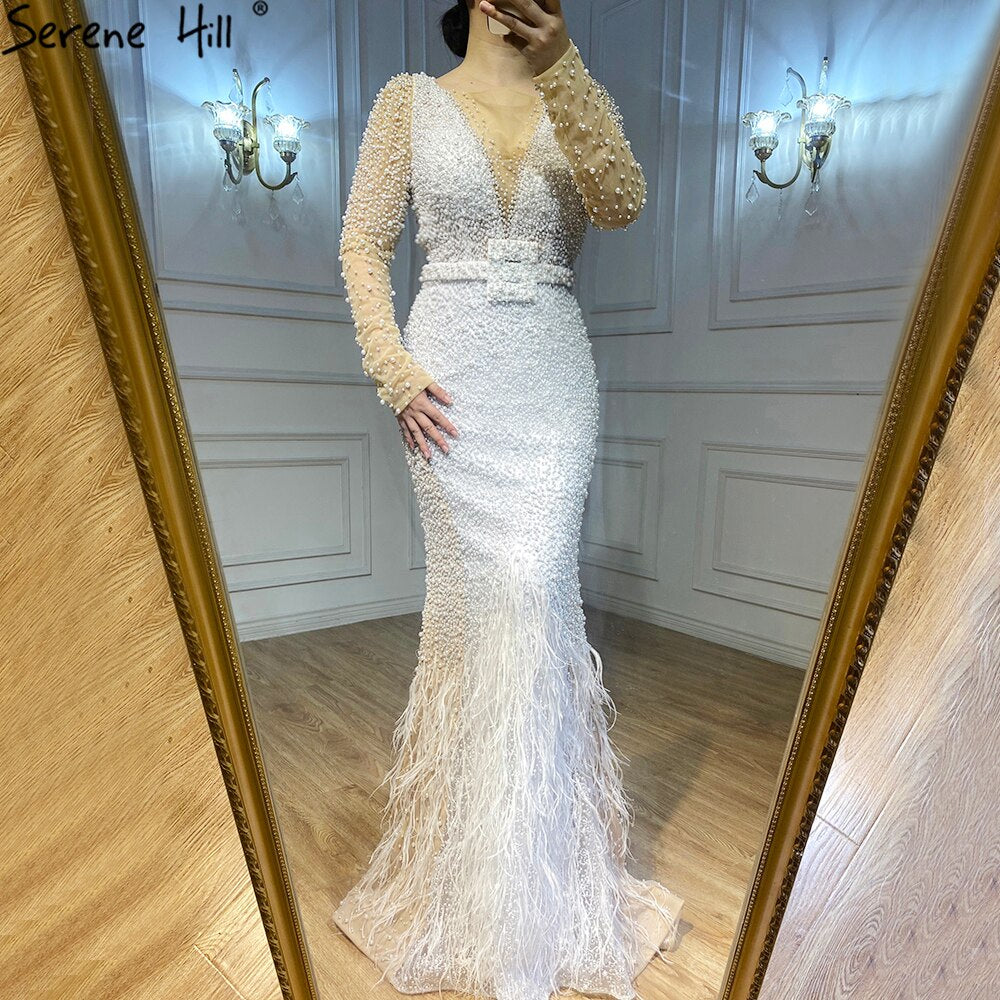 White Mermaid Luxury Evening Dresses Gowns 2025 Elegant Pearls Feathers For Women Party LA70633