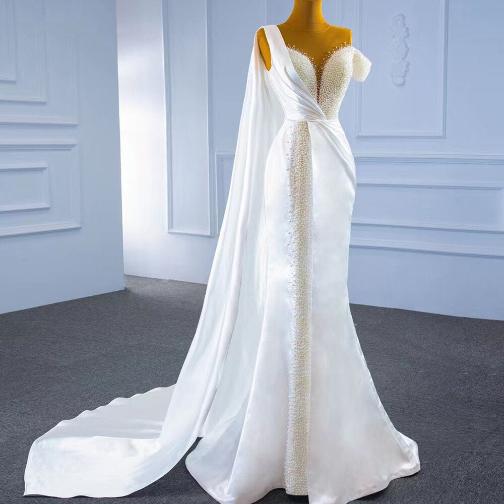 Weiße Meerjungfrau mit Zug Abendkleider Gwons 2025 Satin Perlen Elegant Sexy für Frauen Party HM67238 