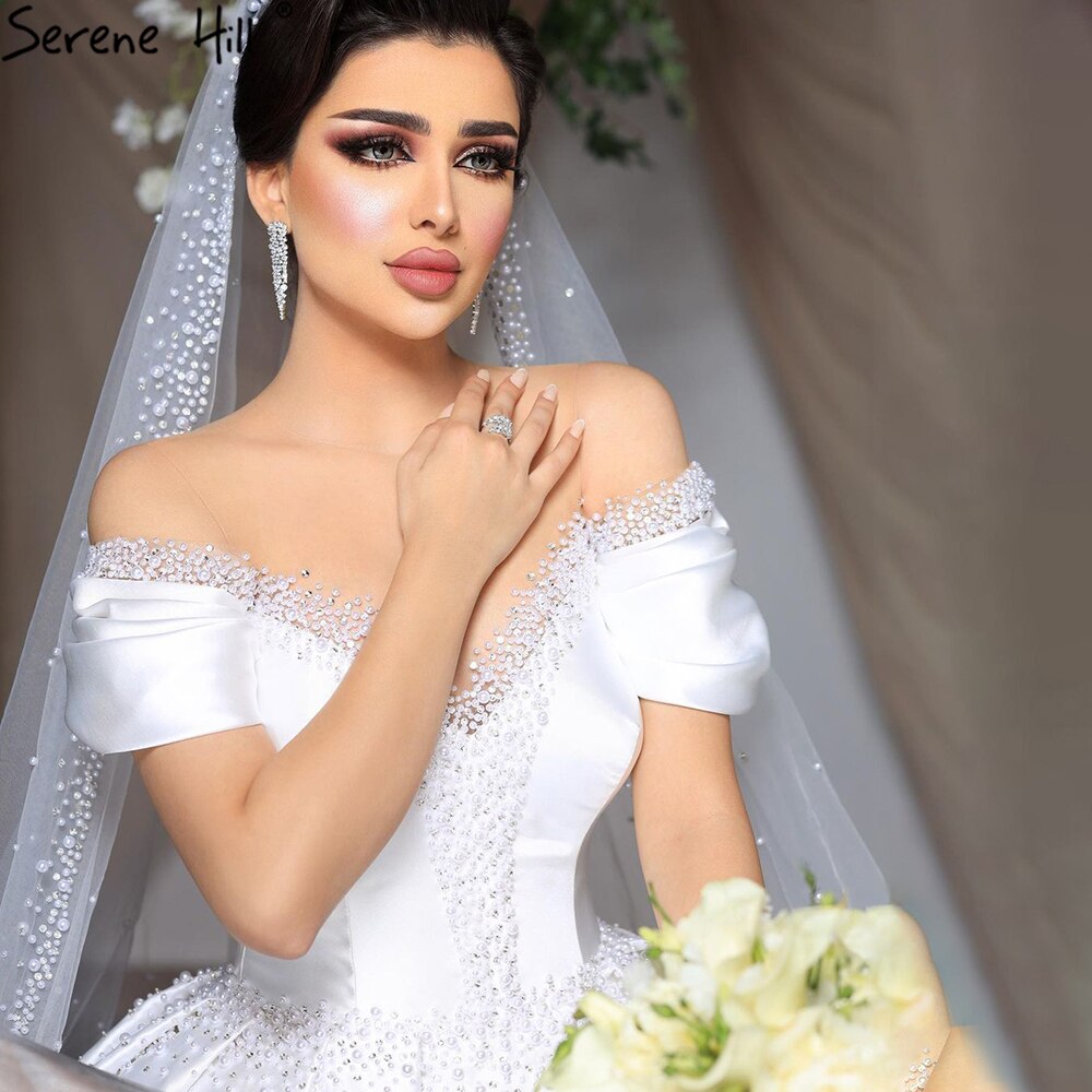 Weiß Satin Perlen Perlen Brautkleider 2025 Ärmellose High-end Lace Up Brautkleid HM67240 