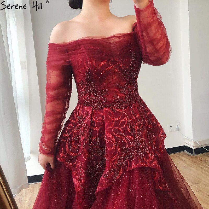 Im Angebot, keine Rückgabe, keine Rückerstattung. Weinrote A-Linien-Abendkleider 2025, Dubai, Perlenbesatz, lange Ärmel, Abendkleid, Design LA70692 