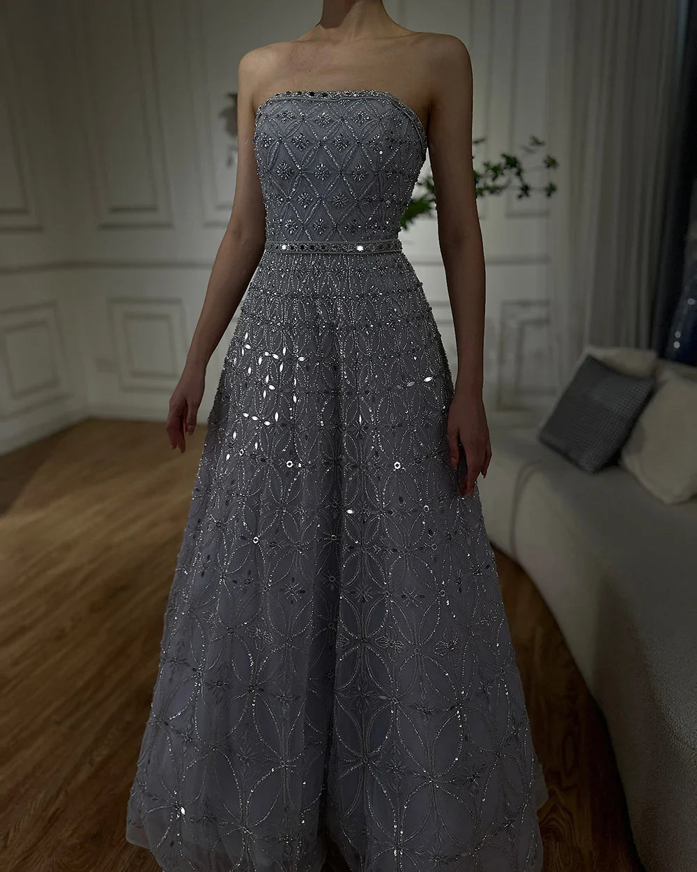 2025 Arabic Gray A Line Elegant Strapless Beaded Long Evening Dresses Gowns for Formal Occasion LA72755