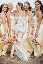 Vestido largo amarillo de dama de honor con tirantes finos BD132