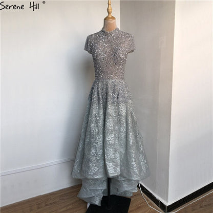 Silber Asymmetrische Abendkleider 2025 Perlen Kappe Ärmel Sparkle Sexy Formale Kleid Ruhigen Hill LA60757