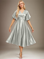 A-Linie V-Ausschnitt Wadenlanges Stretch Satin Kleid für die Brautmutter mit Perlenbesatz Plissee 