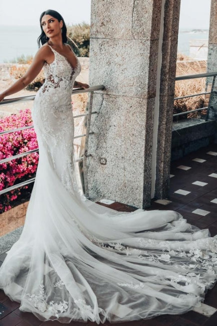 Vestido de novia de tul con escote en V, sin mangas y largo hasta el suelo, con encaje