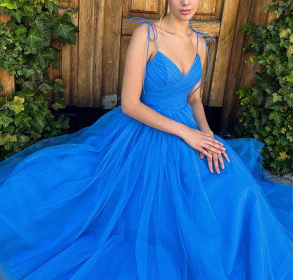 Midi-Ballkleid mit Spaghettiträgern und Herzausschnitt SYP186