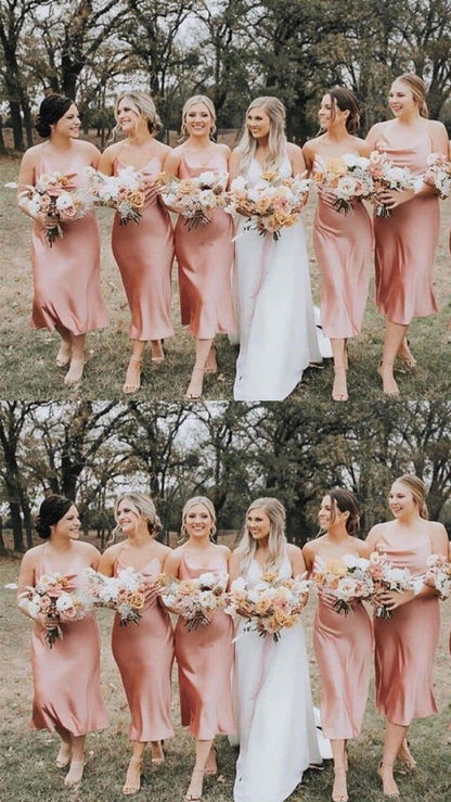 Vestido de dama de honor color champán con tirantes finos y largo hasta la rodilla SCB28
