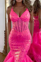 Vestido de fiesta rosa intenso con tirantes finos y corte sirena brillante PSK568