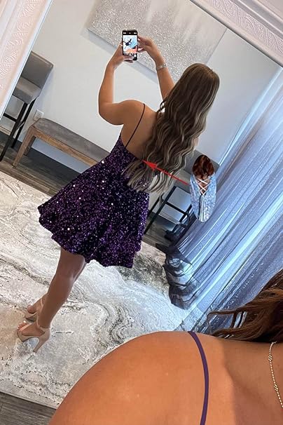 Vestido de fiesta corto con tirantes finos y lentejuelas SYH94 