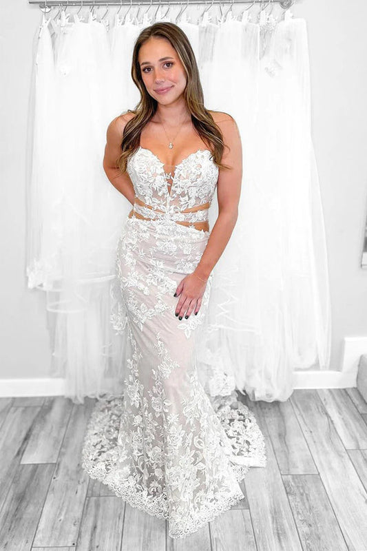 Trägerloses elegantes Meerjungfrau-Brautkleid mit Spitzenapplikationen WD756