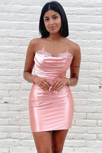 Vestido corto rosa de fiesta con escote corazón y satén sin tirantes PD521